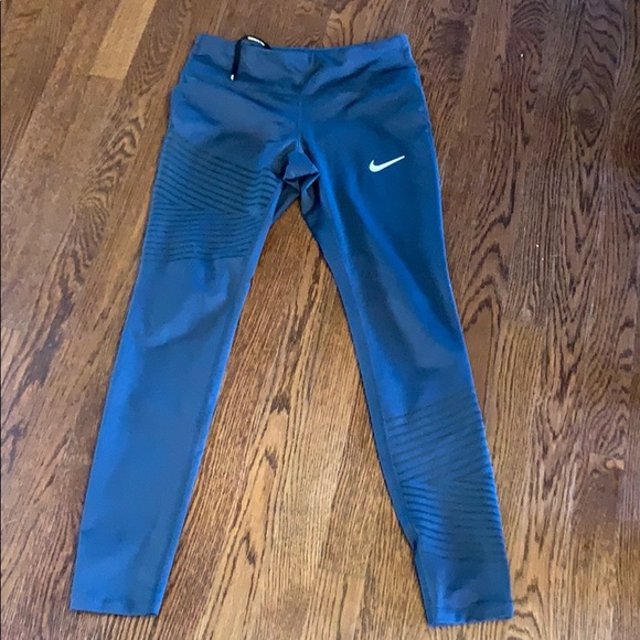 Nike Dri-Fit Leggings - Picture 3 of 8